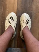 2020 nuevo Eva para hombres calzado para jardín sandalias de verano transpirable zuecos ligero de gran tamaño 46