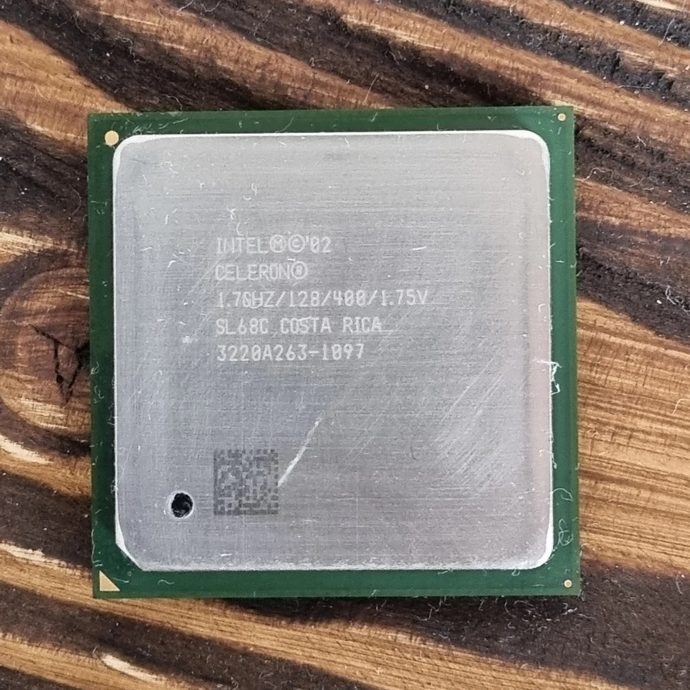 Интел целерон 03 q432a233. Intel celeron e3200 lga775, 2 x 2400 мгц. Intel celeron 2 1 ггц. 75v. 7ghz/128/400/1.