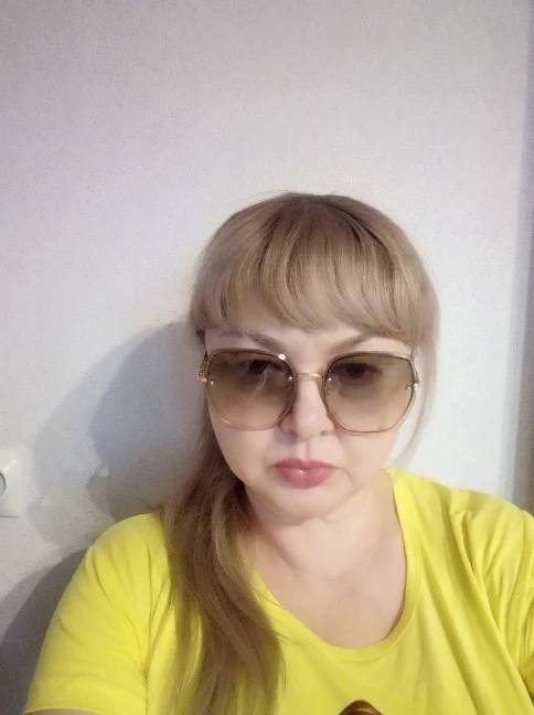 Fantasia Luxurious Vintage Sunglasses for Women photo review