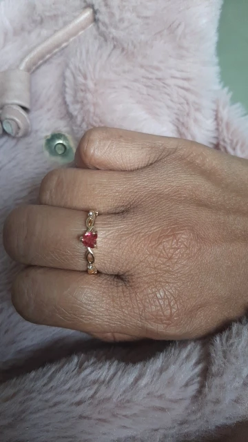 Crystal Twist Klassiska hjärtringar för kvinnor Guldfärgade Ringar Tiny Zircon