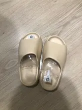 Zapatillas de verano de las mujeres de los hombres goma Eva para interiores 2021 Cool Fondo suave sandalias tendencia diapositivas Unisex chinelas zapatos para la playa casa 36-45