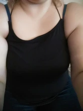 Vestido ajustado de fiesta con espalda al aire, vestido de mujer que estiliza la figura, corto, con tirantes muy finos y escote abierto