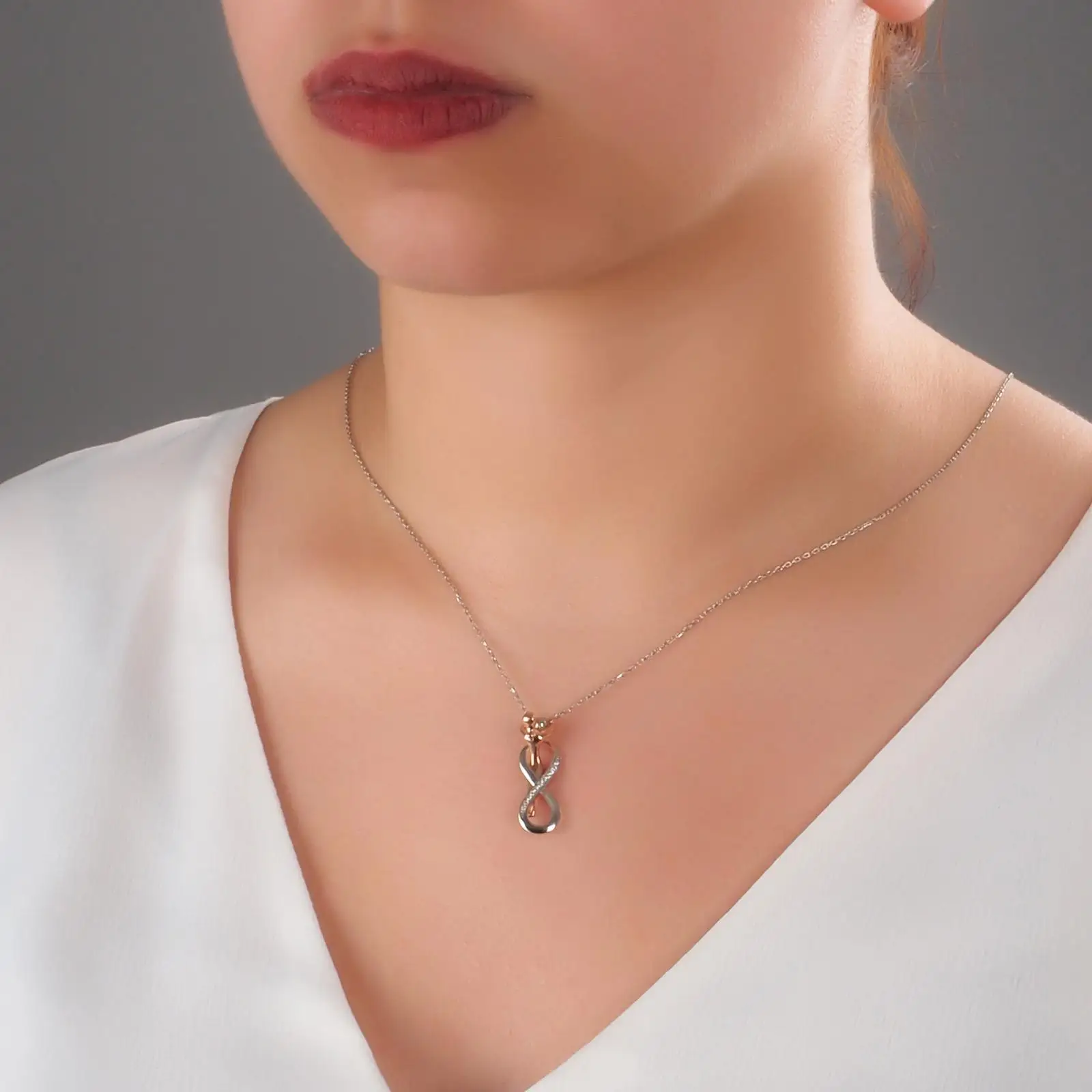

Silver Necklace For Girls Zircon Stone Infinity Endless Patterned Women's Jewelry Chain Pendant Gift For Her Fashion
