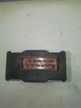 

5AG004397-016 4D0907305 Relay Audi A8 (d2) *