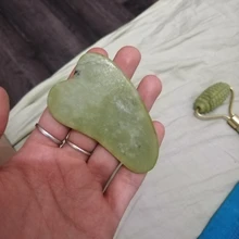 Gua Sha-masajeador de piedra Jade para cara, rodillo de Jade verde para estiramiento Facial, antiarrugas, 2/1 Uds.