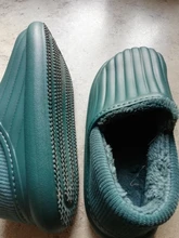 Zapatillas de casa antideslizantes impermeables para mujer, calzado cálido de algodón para interiores, zapatillas suaves de espuma viscoelástica para parejas