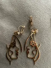 Pendientes de Clip de Cara hueca con estilo abstracto para niñas, sin Piercing, aretes con abalorio llamativo, novedad de 2019