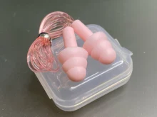 1 caja de PC lleno de confort de los tapones para los oídos de reducción de ruido de silicona suave tapones de oído soga de PVC tapones para los oídos de protección para la natación para dormir