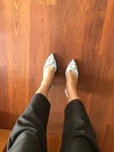 Zapatos de tacón alto con diamantes de imitación para mujer, calzado de seda satinada con punta puntiaguda, sin cordones, para boda, talla grande 41 42