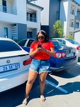 Pelucas de cabello humano malayo para mujeres negras, Bob corto de cabello humano rizado con cierre de encaje 4x4, prearrancado con pelo de bebé