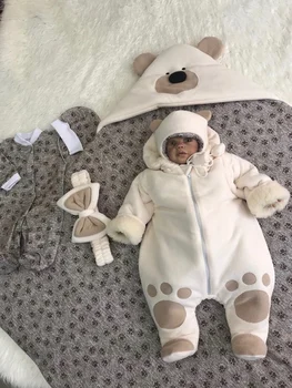 

Комплект на выписку и для прогулок «Мишутка»