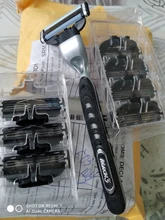 8 unids/lote hombres maquinilla de afeitar cuchillas de afeitar 3 capas de hoja de afeitar Cassette de papel maché 3