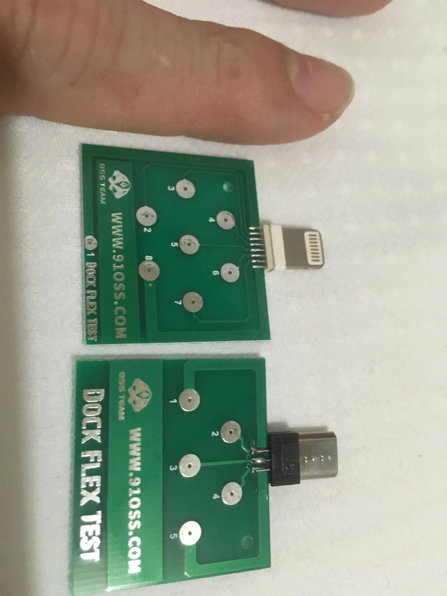 Отзыв о товаре Гибкая док-станция Micro USB для iPhone 6, 7, 8, Android, U2 от пользователя R***a