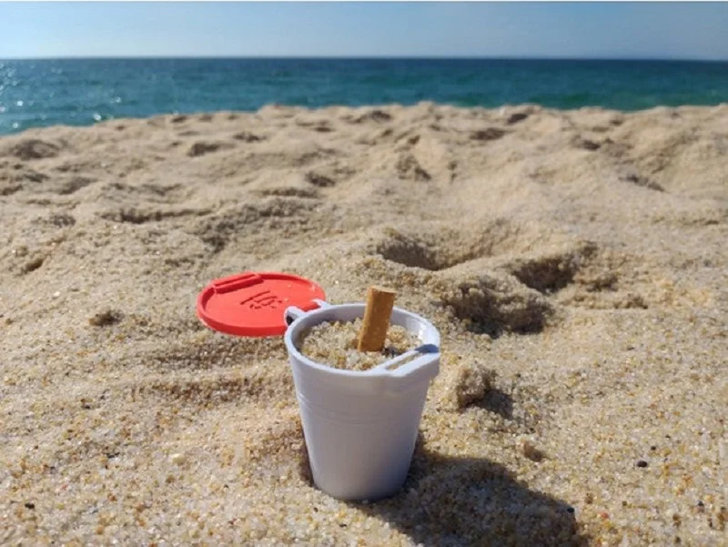 Cenicero Colillero de Playa para clavar en la arena 11cms de largo con