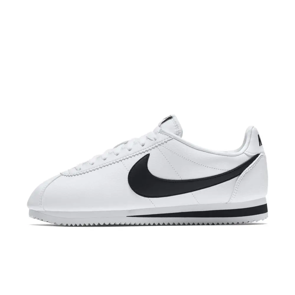 Nike model CLASSIC CORTEZ LEATHER color WHITE/BLACK. Men's running shoes.