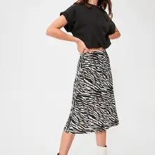 Трикотажная юбка с рисунком зебры от Trendyol TWOAW20ET0622