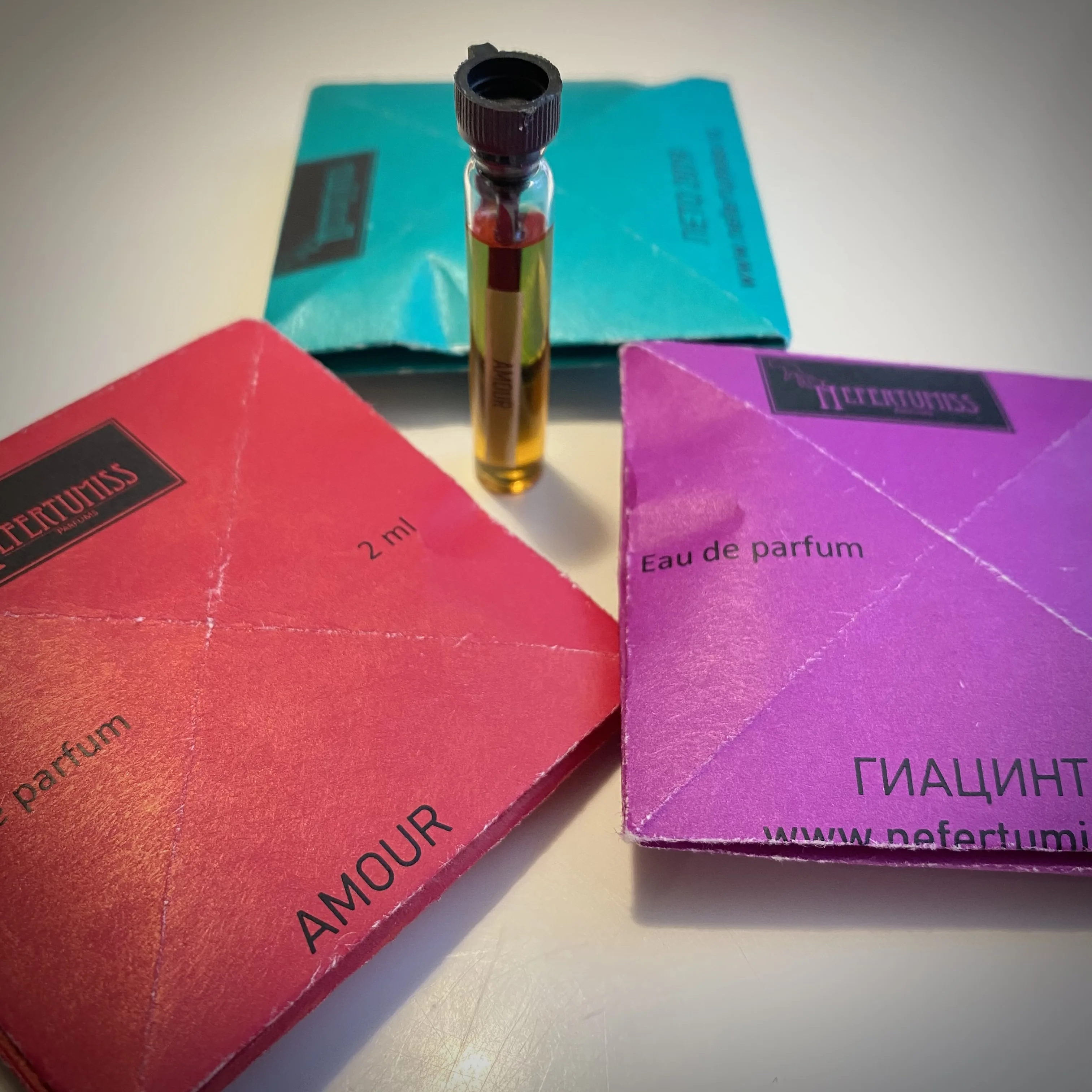 Пробники парфюмерной воды от Nefertumiss parfums 3 шт. по 2 ml | Красота и здоровье