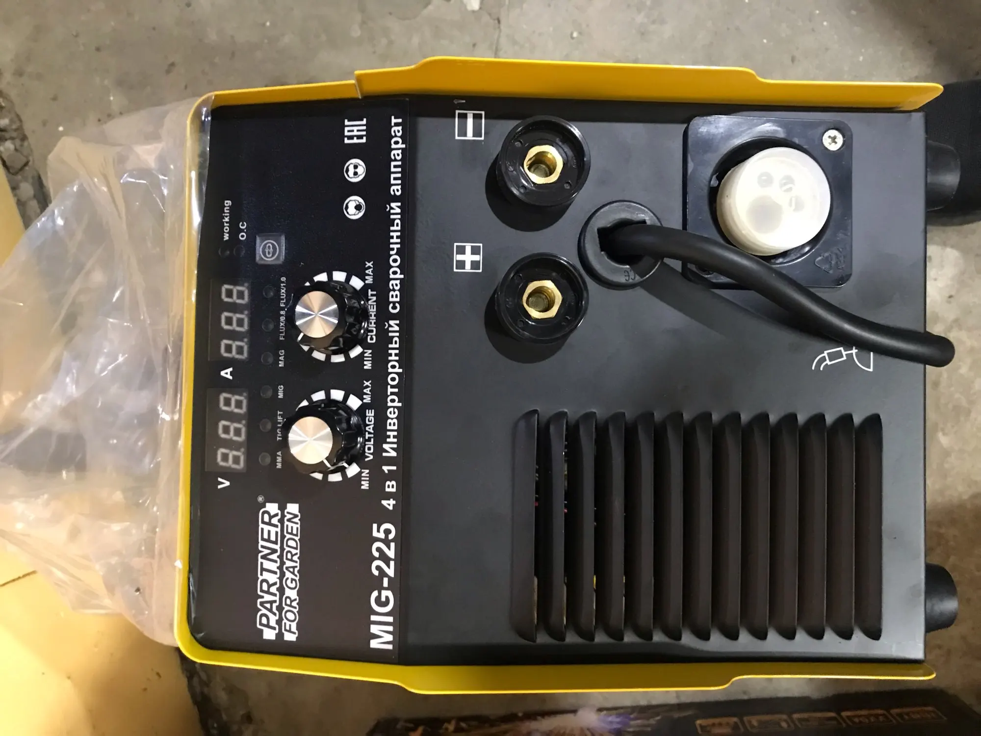 полуавтомат сварочный partner for garden mig-200. полуавтомат партнёр ford gold. сварочный полуавтомат partner for garden 295. сварочный аппарат партнер фор гарден миг295. Partner mig.