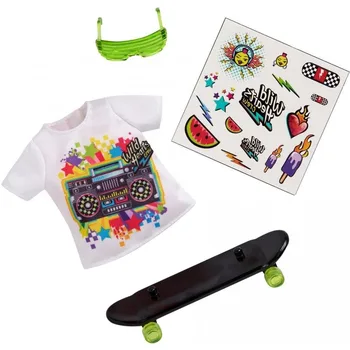 

A set of accessories Wild Hearts crew Corey Cruz