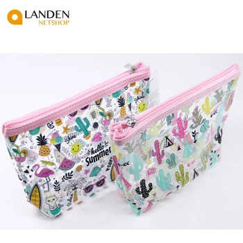 

Make up bag type bag. To girl and woman. Print undershirt amusing. Portable, ideal for travel