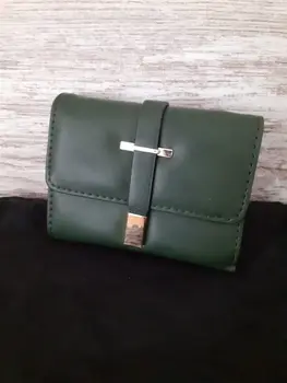 

Currency green small gold