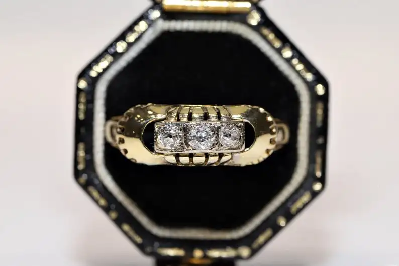 

Old Original Vintage 14k Gold Natural Diamond Decorated Pretty Ring