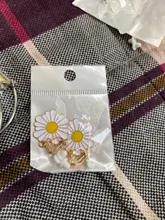 Adorable Margarita Clip en pendientes sin Piercing blanco y amarillo pendientes flores de sol No agujero Clips de oreja pendiente minimalista CE327