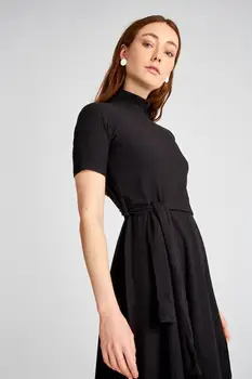 

Trendyol Midi Knitted Dress TWOSS20EL1101