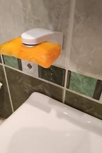 Soporte colgante magnético para jabón, estante de almacenamiento mágico, sin perforaciones, de plástico para el hogar, organizador de baño para jabones de drenaje