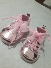 Zapatos de piel sintética para bebé de 0 a 18M, antideslizantes, con encaje bordado Floral, suaves, para antes de caminar, niños pequeños, caída de zapatos