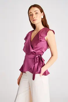 

Trendyol Collar Detailed Bluz TWOSS20BZ0997