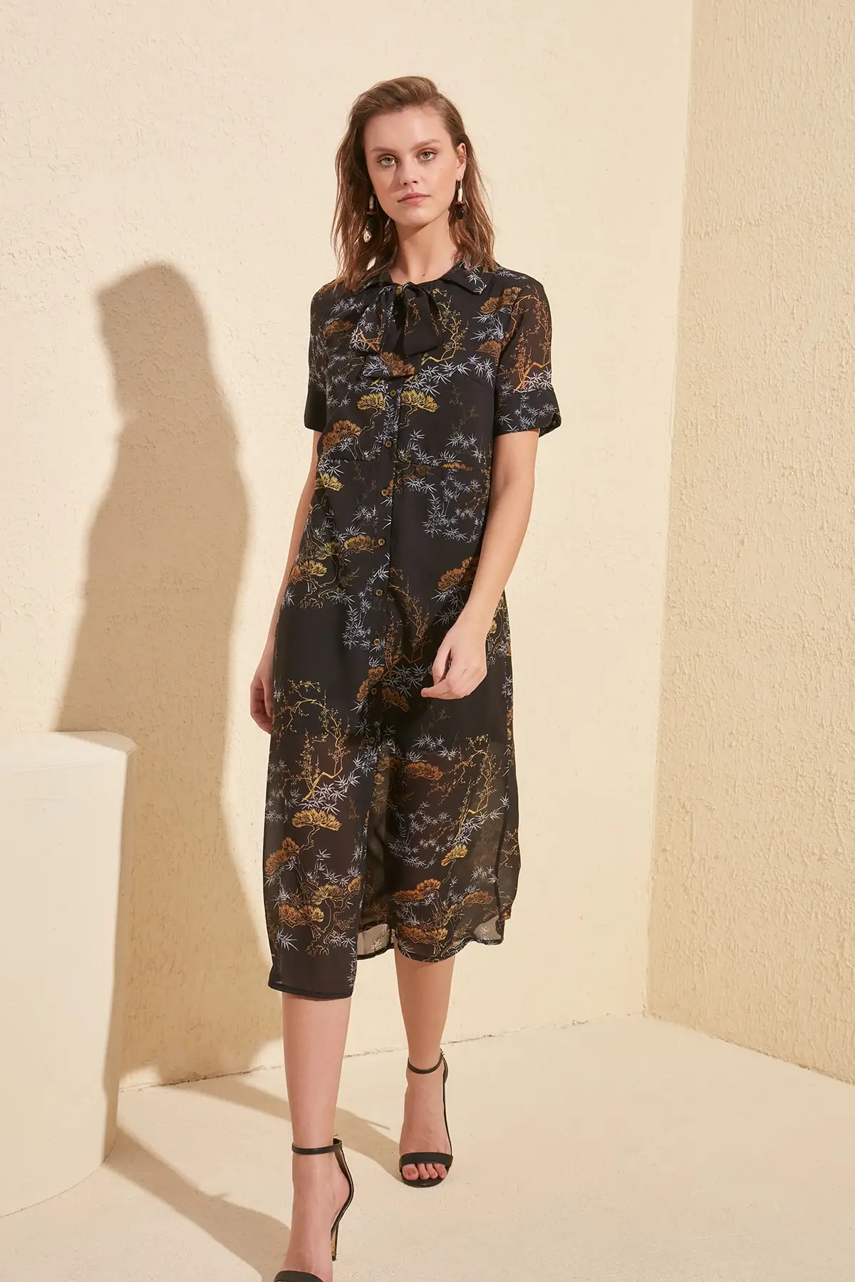 

Trendyol Pattern Button Detail Dress TWOSS20EL1272