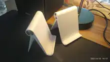 Ugreen Adjustable Mobile Phone Holder Stand Foldable Smartphone Support Tablet Stand