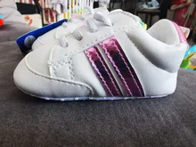 Zapatos de primeros pasos para bebé, niño y niña, calzado deportivo clásico, suela suave de cuero PU, mocasines de bebé de cuna multicolor, zapatos Casuales