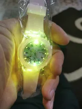 Reloj de moda para niños, reloj electrónico con fuente de luz de color, relojes de regalo para niñas, reloj de pulsera para niños 2020