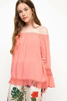 

DeFacto Women Sexy Fashion Off-shoulder Lace Flare Sleeve Shirt Casual Women Blouse Female Autumn New - H9185AZ17HS