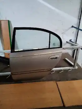 

218708 Left Rear door Toyota Avensis Saloon (t 22) *