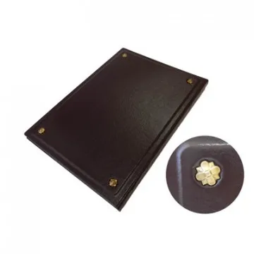 Рисунок 2 - Папка адресная с гербом и фурнитурой