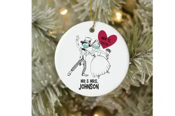 

Wedding ornament, Funny Wedding gift for couple, Bride and Groom gift, Quarantine Wedding gift,Wedding Newlywed Couple with Mask