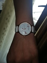 Reloj con diseño de esfera de mariposa para mujer, elegante, sencillo, de lujo, a la moda, informal, de cuero y cuarzo