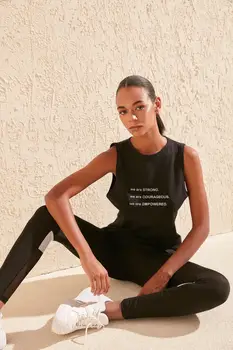 

Trendyol Printed and Back Detailed Fitness Undershirt TWOSS20AL0012