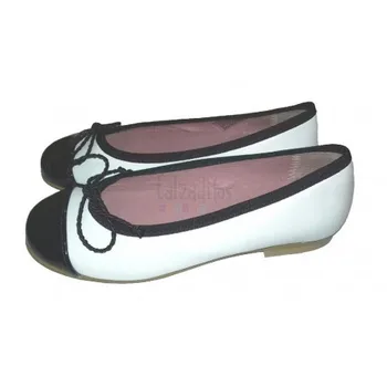 

Flats white leather with details in marino of Tinny Shoes
