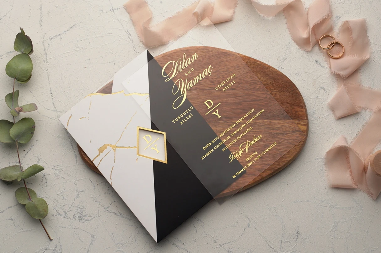 

50 black and white mixed envelopes and transparent wedding invitation