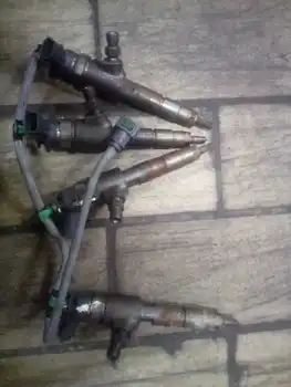 

0445110489 CVBQ9F593AA Injector Ford B-Max Titanium X