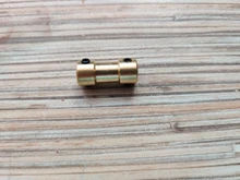 Acoplador de acoplamiento del eje de cobre del Motor de 2-5mm adaptador de funda US