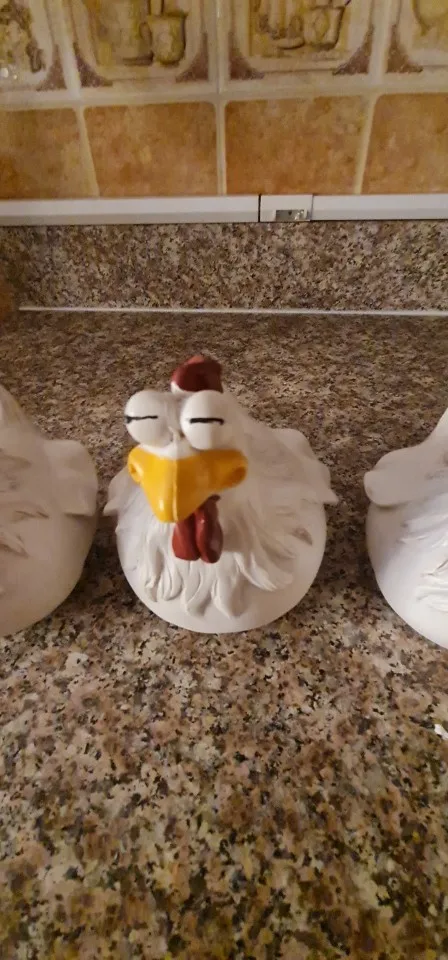 Chicken Yard Art Resin Chicken Home Decoration Backyard Lawn Garden Stakes Farm Rooster Cockerel Steel Chicken Resin Sculptures photo review