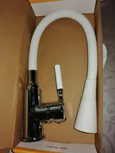 LEDEME-grifo de cocina giratorio de un solo orificio, mezclador de agua de goma de 360 grados, color blanco y negro, L4199