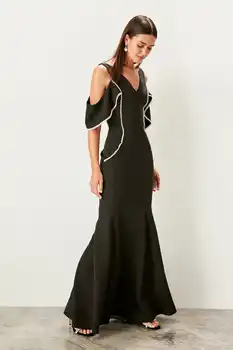 

Trendyol Pearl Detailed Evening Dress TPRSS19WU0010