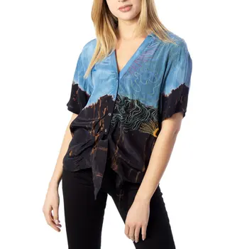 

Brand: Uneven- Genre:- Category: Shirts- … Color: blue, Size: S