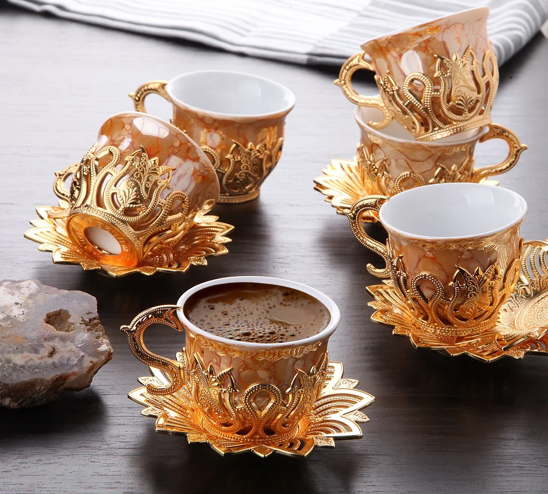 

Турецкий кофейный набор-золотой цвет-чашки оранжевого цвета